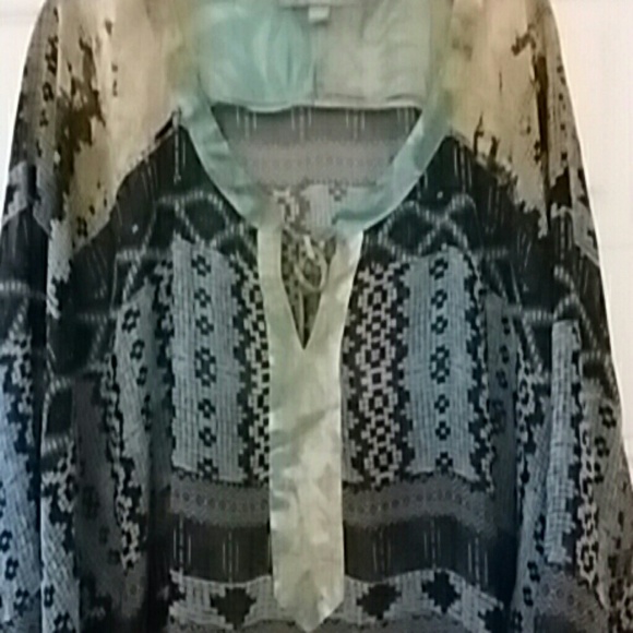 Muilt colors Top - Picture 2 of 6